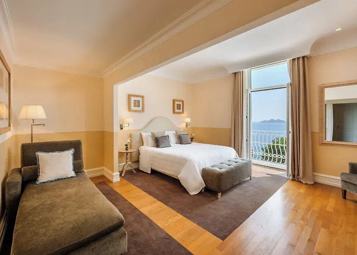 Ξενοδοχείο Grand Bristol Resort, By R Collection 5*