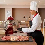 Hotel Grand Bristol Resort, By R Collection