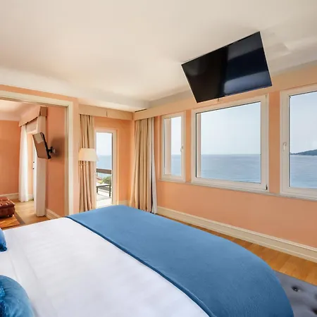 Grand Bristol Resort, By R Collection Otel 5*