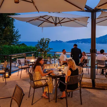 Готель Grand Bristol Resort, By R Collection