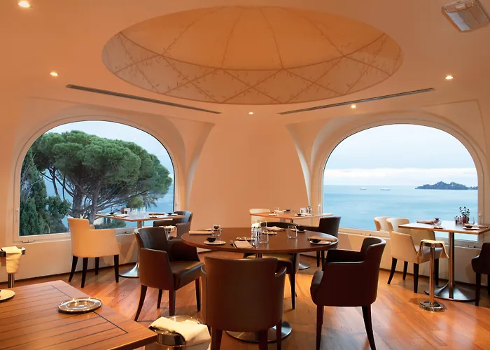 Grand Bristol Resort, By R Collection Szálloda 5*