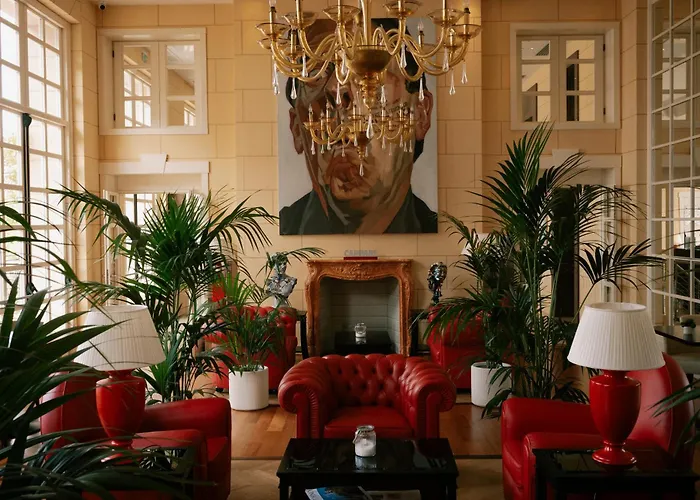 Grand Bristol Resort, By R Collection Szálloda